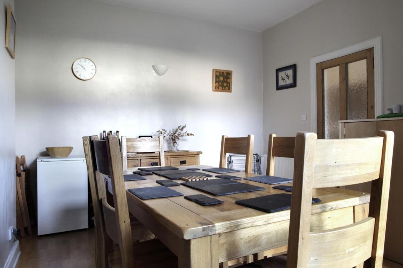 Central And Spacious 2 Bedroom Flat With Garden Edinburgh Bagian luar foto