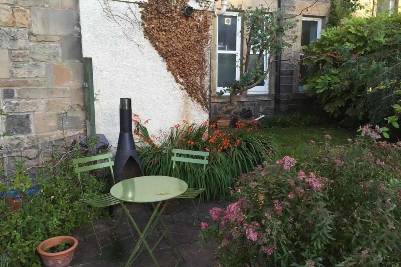 Central And Spacious 2 Bedroom Flat With Garden Edinburgh Bagian luar foto