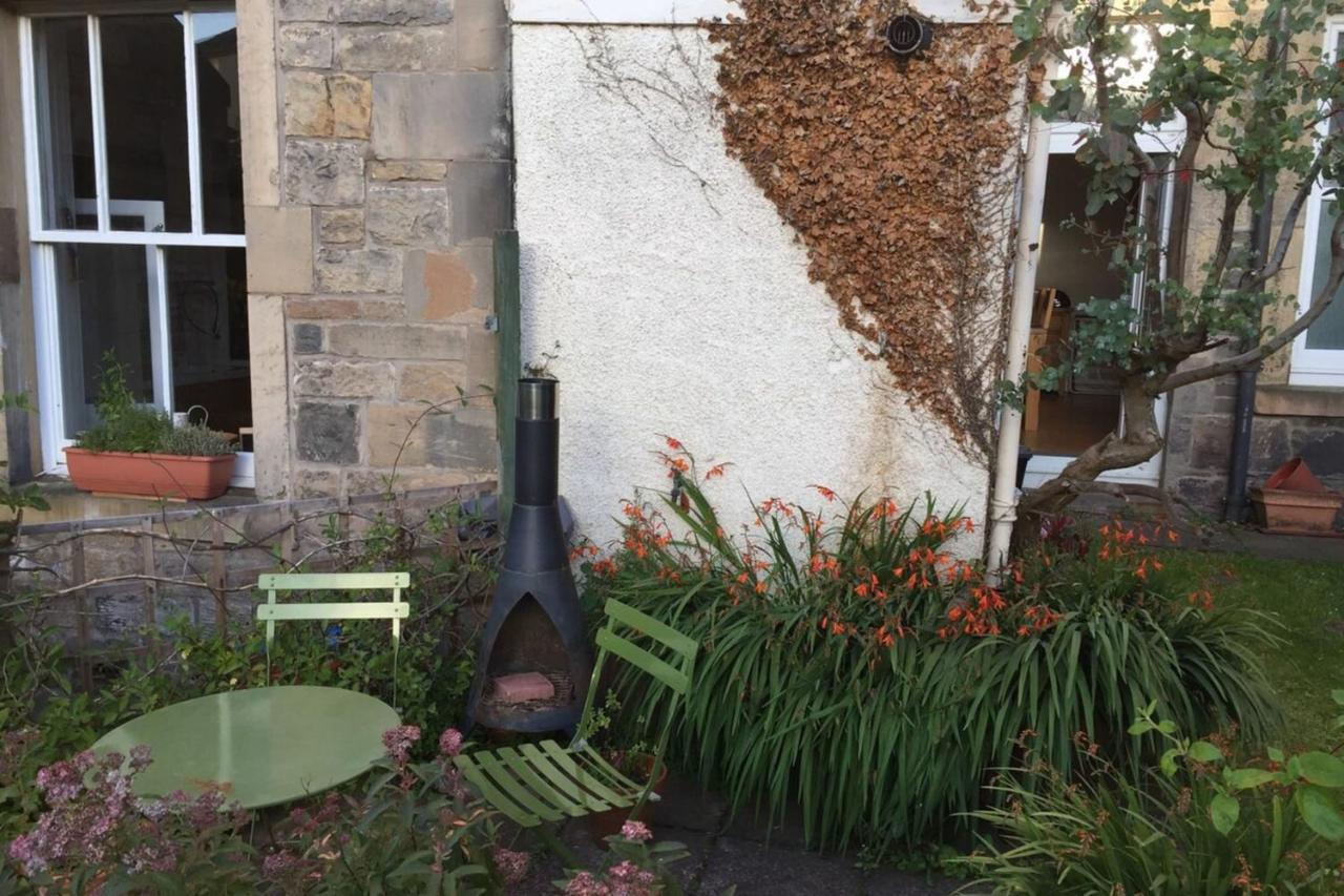 Central And Spacious 2 Bedroom Flat With Garden Edinburgh Bagian luar foto